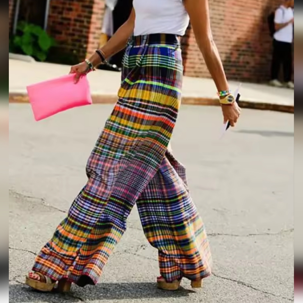 Colorful Plaid Wide-Leg Pants - Picture 4 of 5